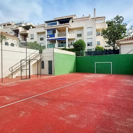 2 Bedroom Lovely In Apartment